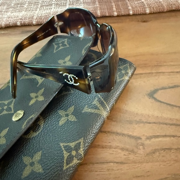 Vintage Chanel Tortoise Shell Sunglasses